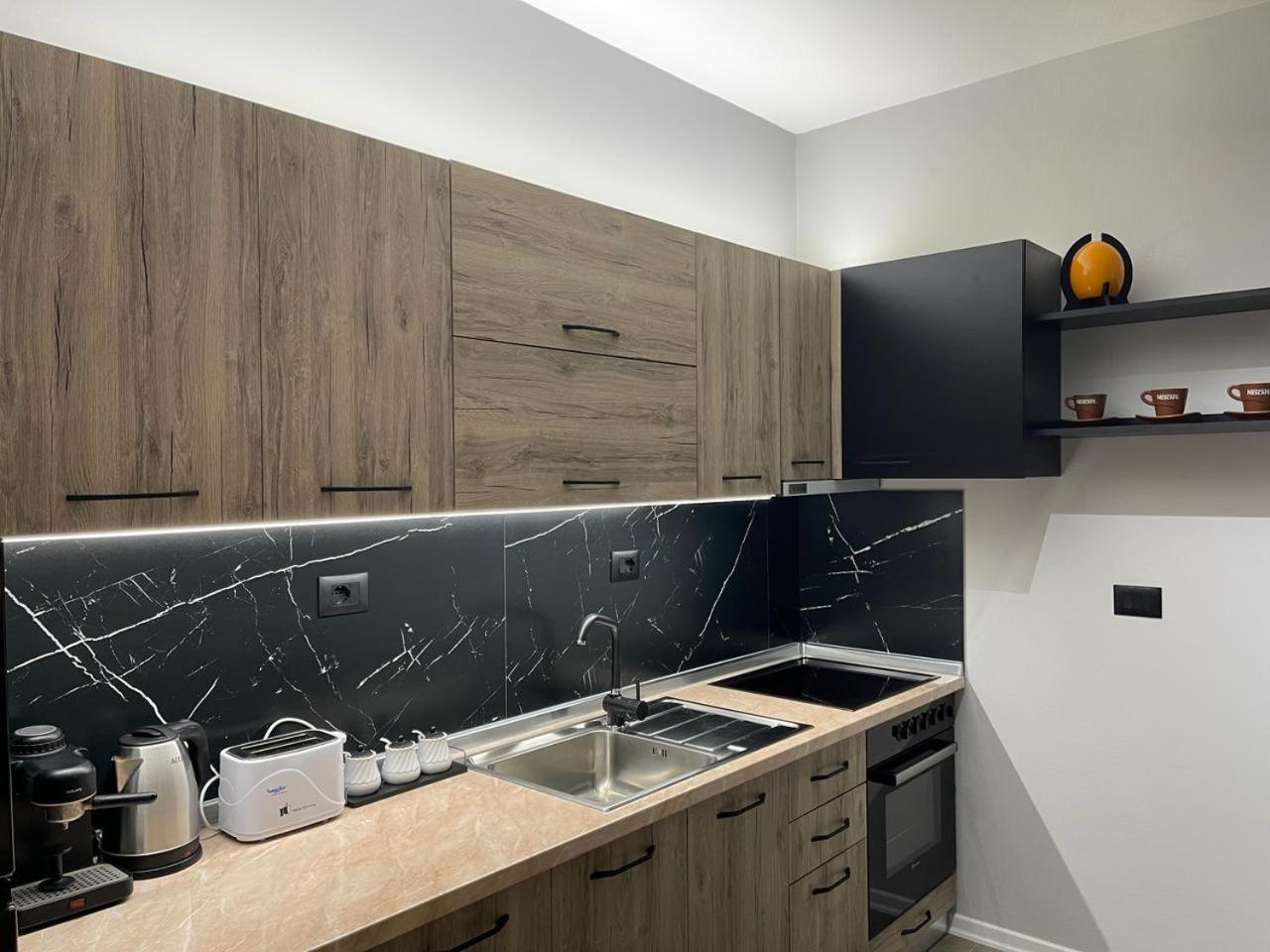 Am Apartment Тирана Екстер'єр фото