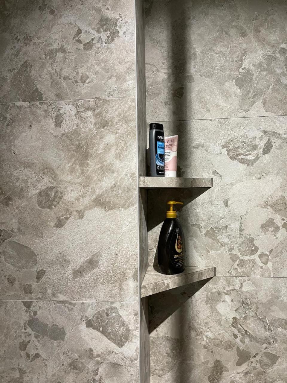 Am Apartment Тирана Екстер'єр фото