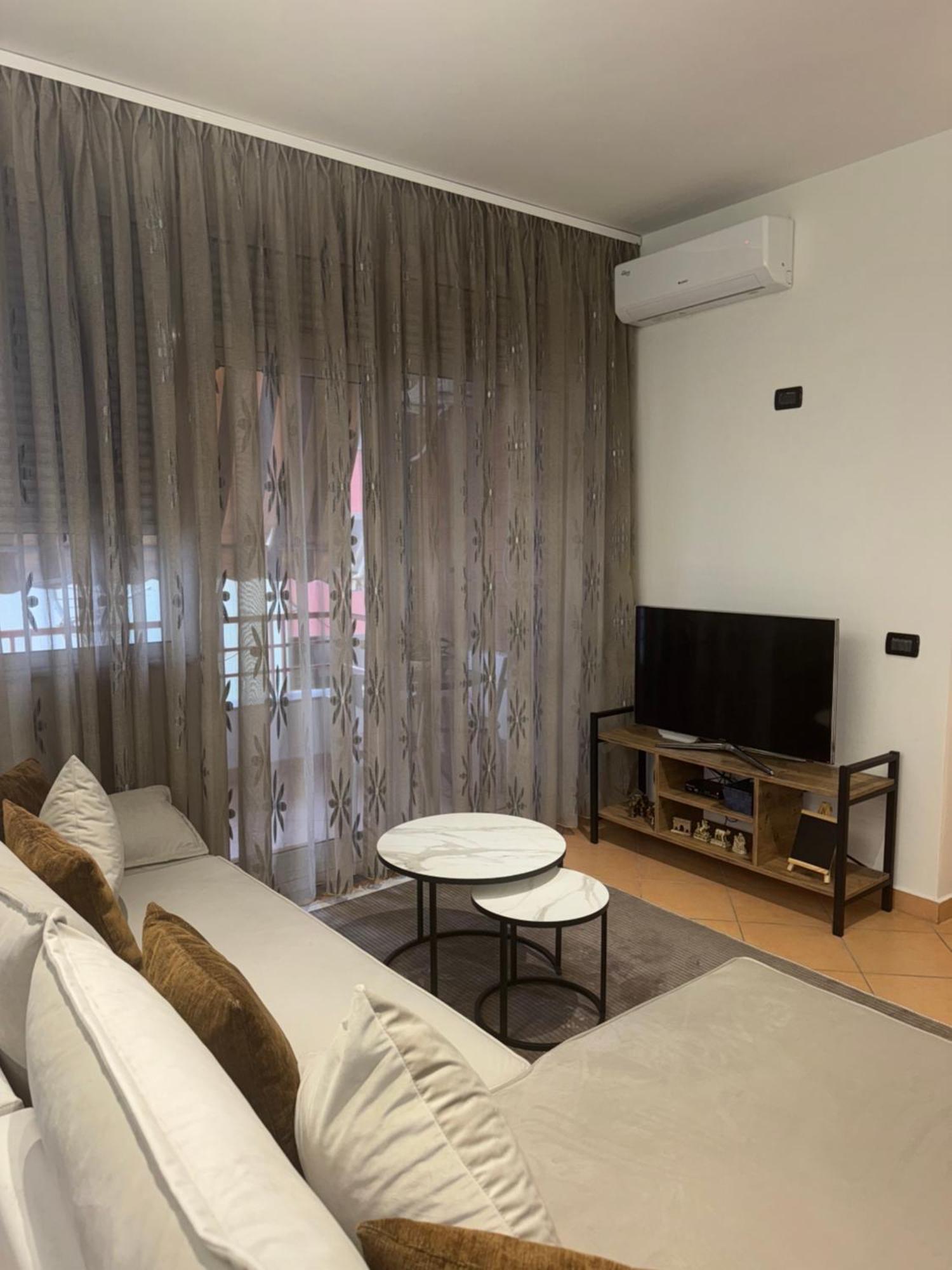 Am Apartment Тирана Екстер'єр фото